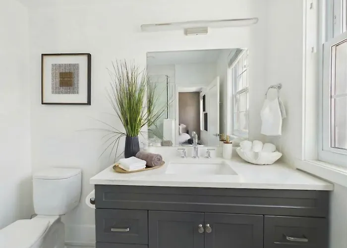 Peaceful Boho Retreat Free Private Parking Appartement Chicago