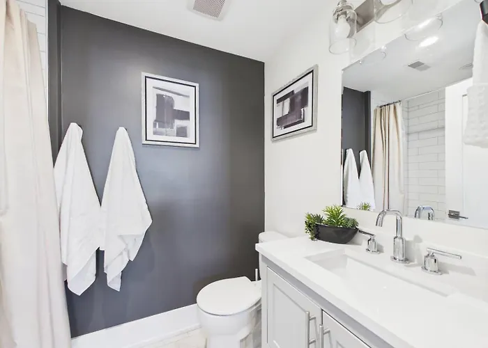 Peaceful Boho Retreat Free Private Parking Chicago