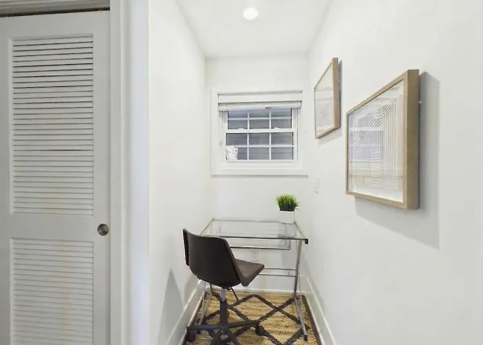Peaceful Boho Retreat Free Private Parking Chicago